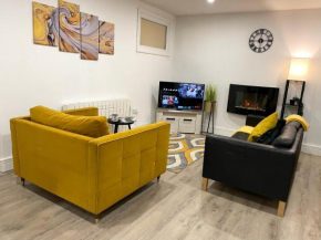 Luxurious 2 Bed Apartment In Heart Of Burnley With Private Parking